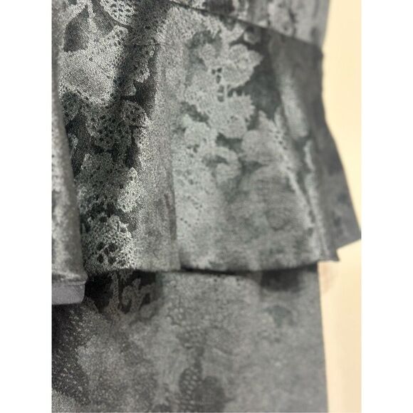 NWOT ALICE + OLIVIA Yodi Brocade Black Peplum Dress Women's Size 2 - Picture 4 of 11